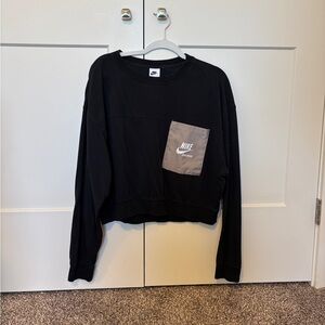 Nike Black Oversized Cropped Crew Neck